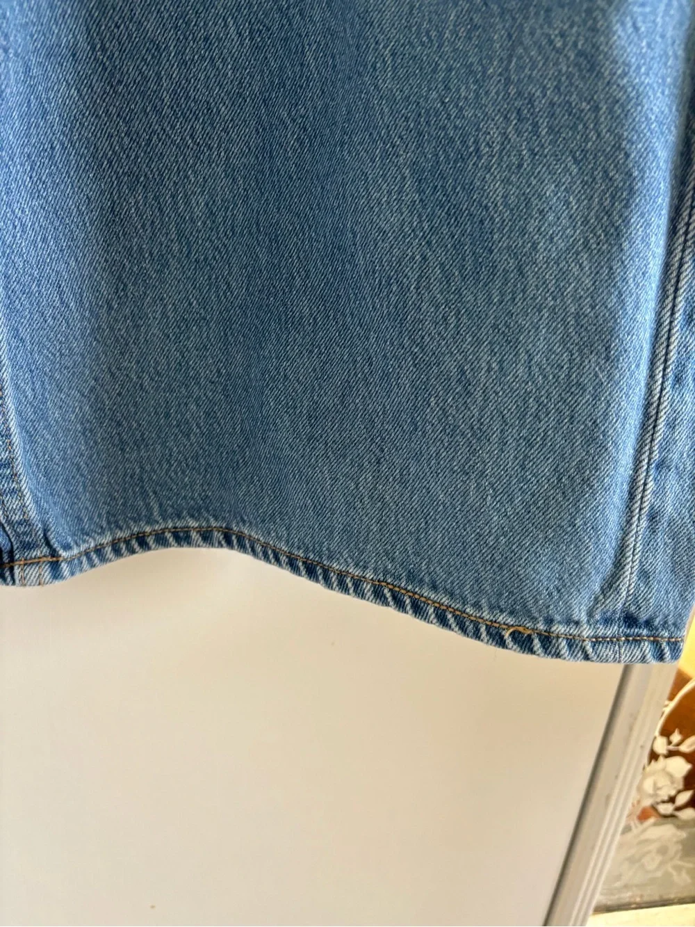 Old Navy mid rise baggy wide leg jeans - Picture 3 of 4